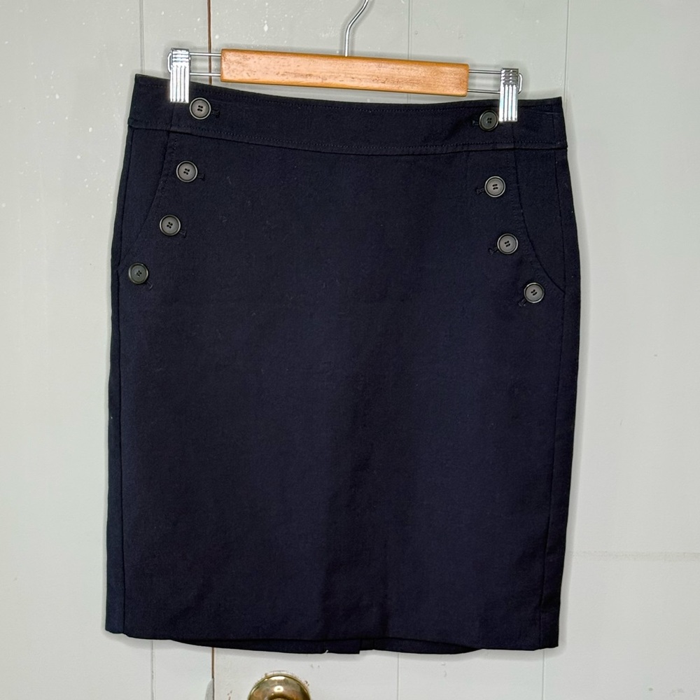 ⭐️3/$25⭐️ LOFT Nautical Navy Button-Accent Pencil Skirt